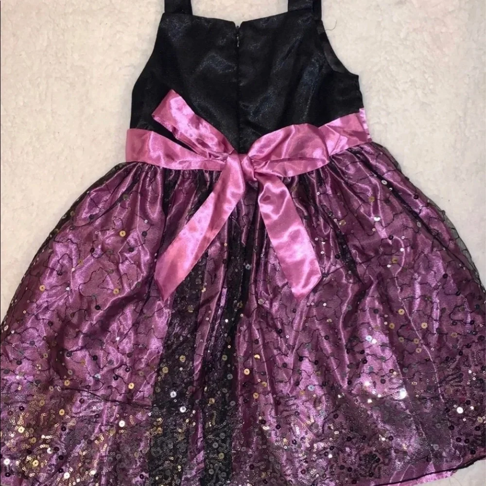 Girls Dress - Picture 2 of 3